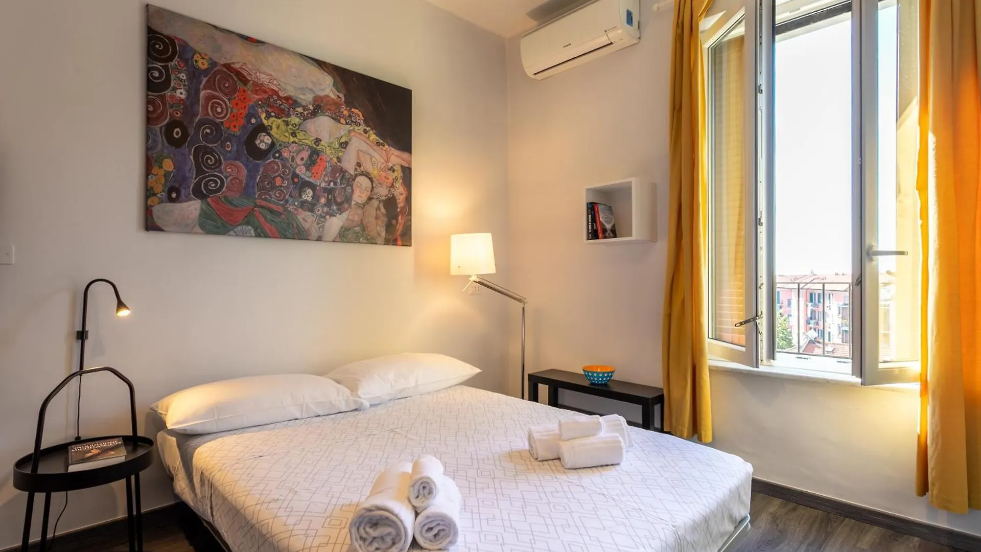 Luna Homes - Studio In Farini Milan Apartment